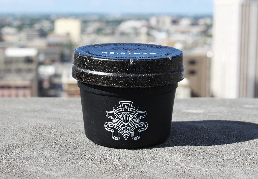RE:STASH 4oz Cosmic Cat - Image 2