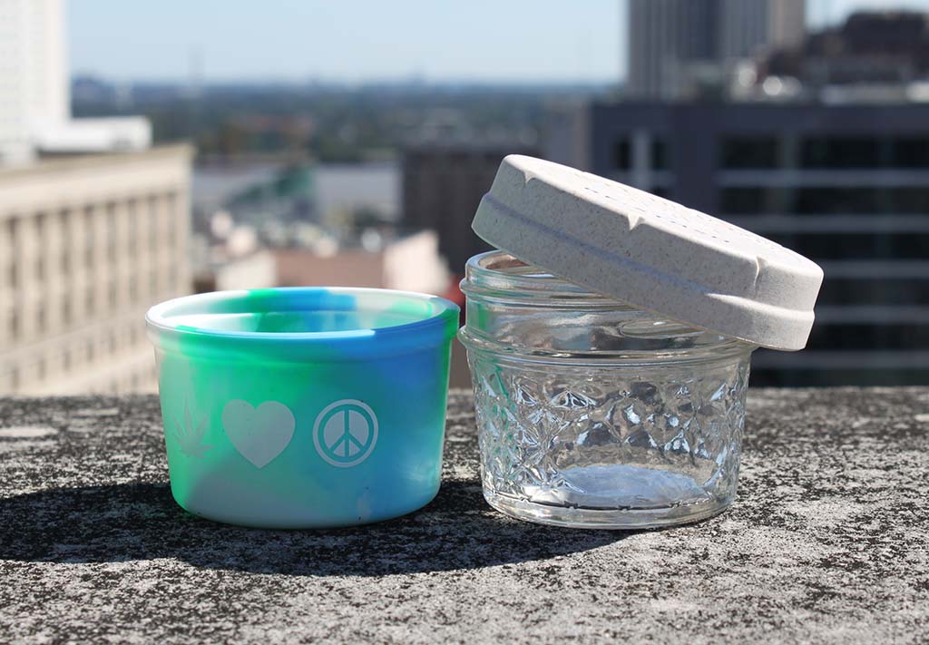 RE:STASH We'd Love Peace Ocean Tie-Dye 4oz jar - Image 4