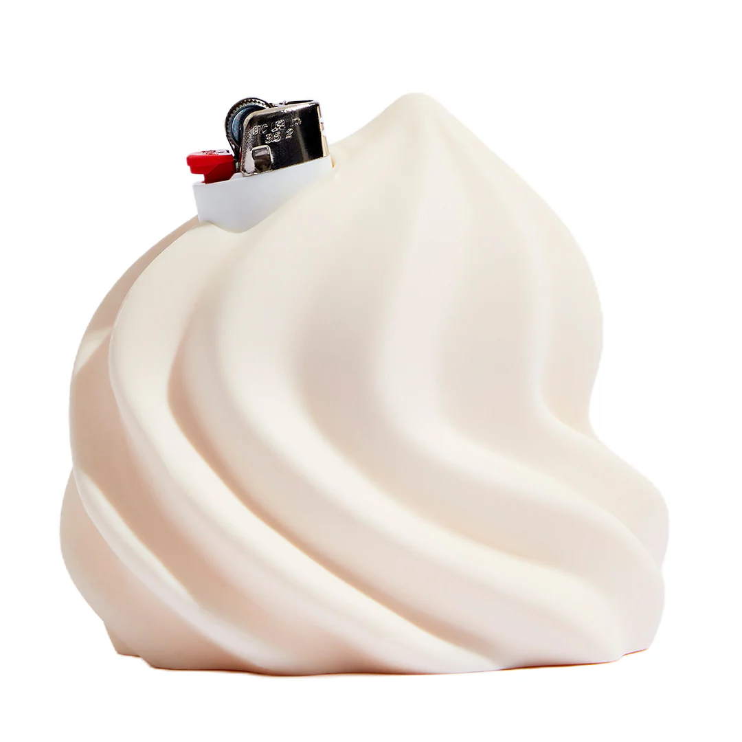 Edie Parker Soft Serve Lighter Holder (Vanilla)