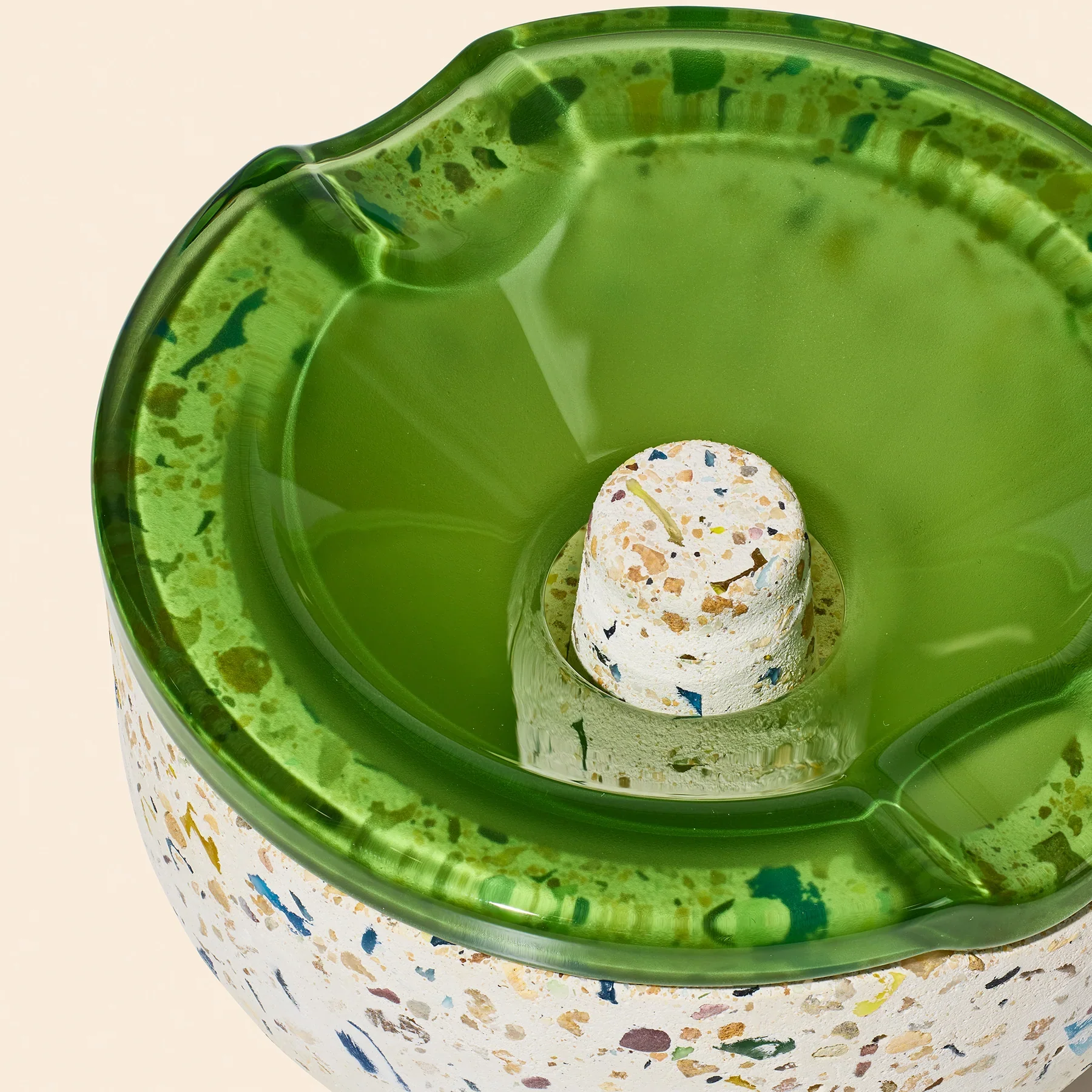 NWTN Home Symi Ashtray (Emerald) - Image 4