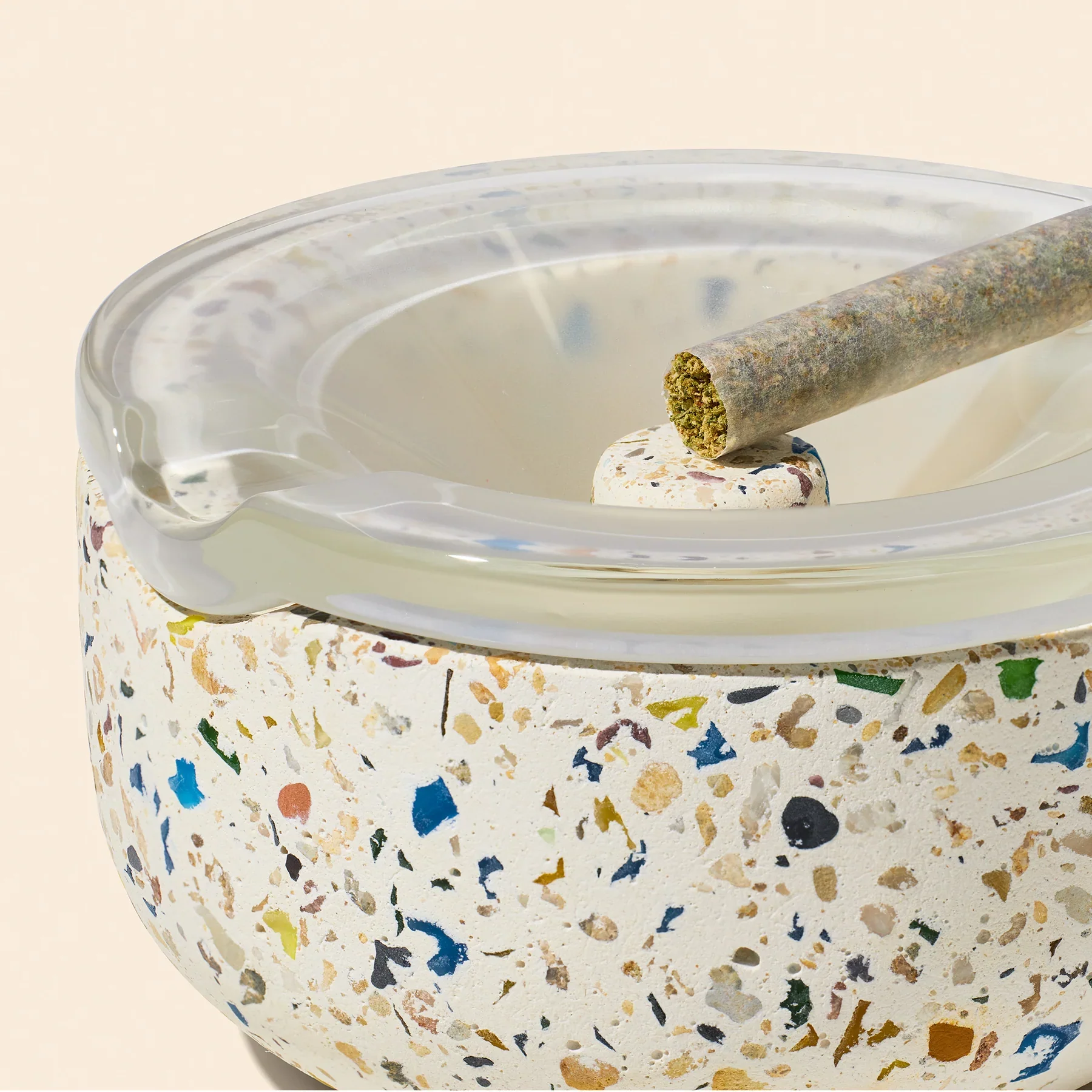 NWTN Home Symi Ashtray (Fog) - Image 4
