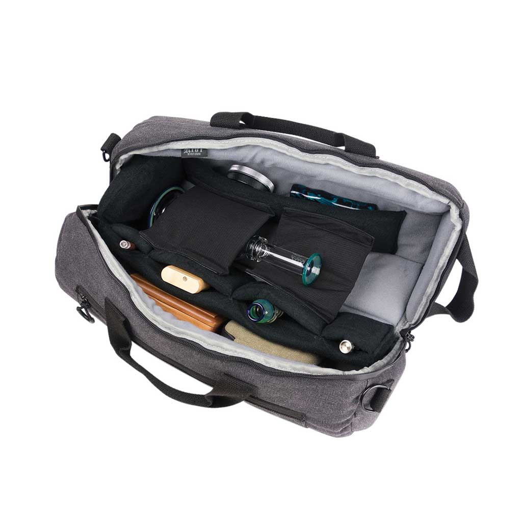 Pro-Duffle Carbon Series Smell Proof Bag - Image 9